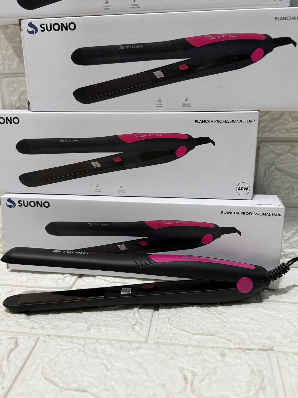 Planchita de pelo Suono fucsia 40W