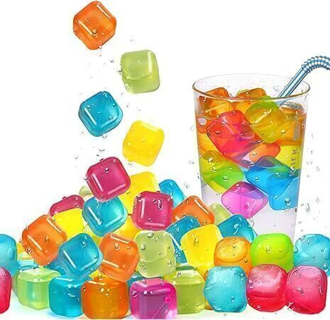Cubos de hielo de plasticos